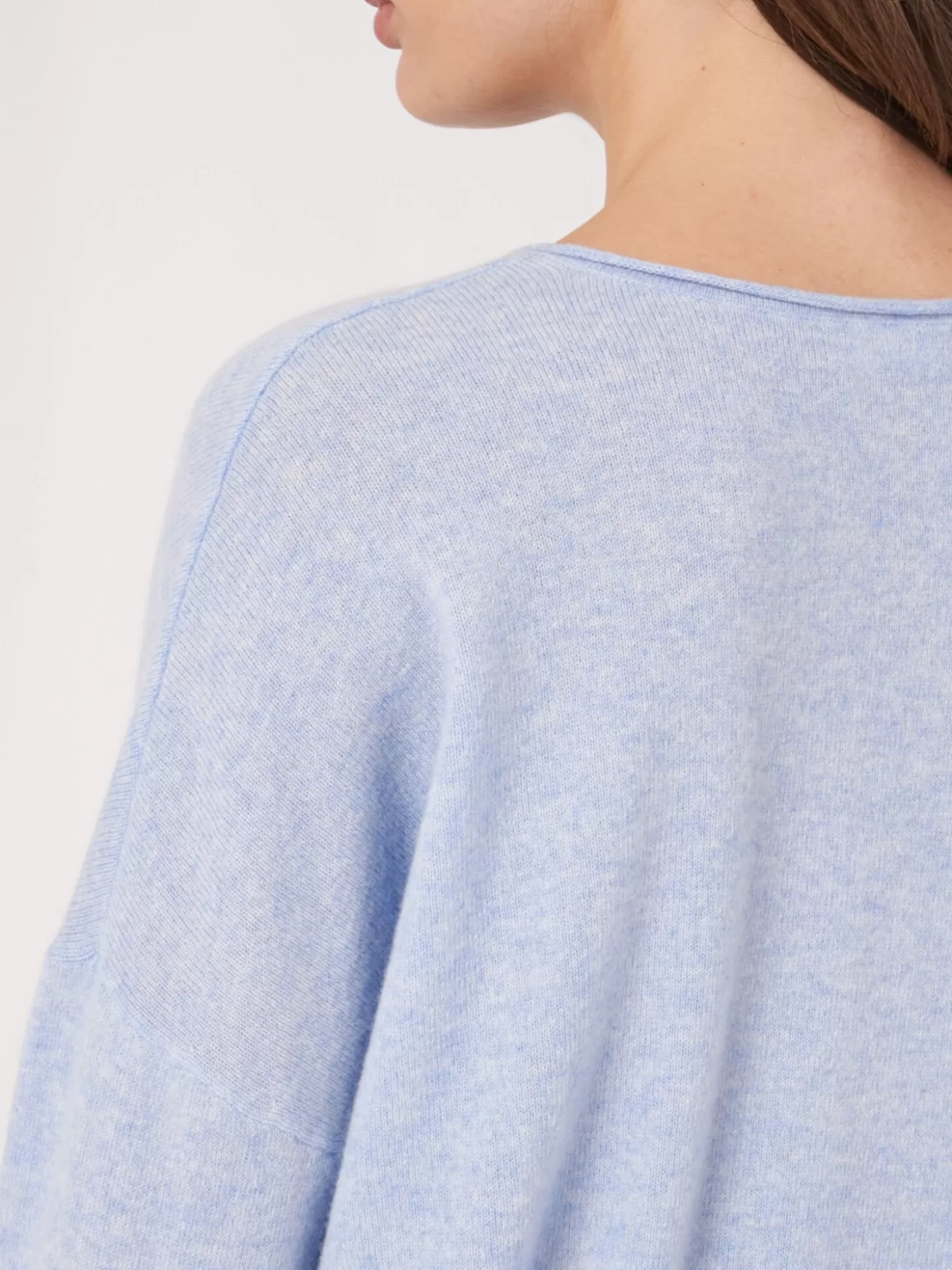 REPEAT cashmere Pull Oversize En Cachemire Biologique A Col En V Sky Best Sale
